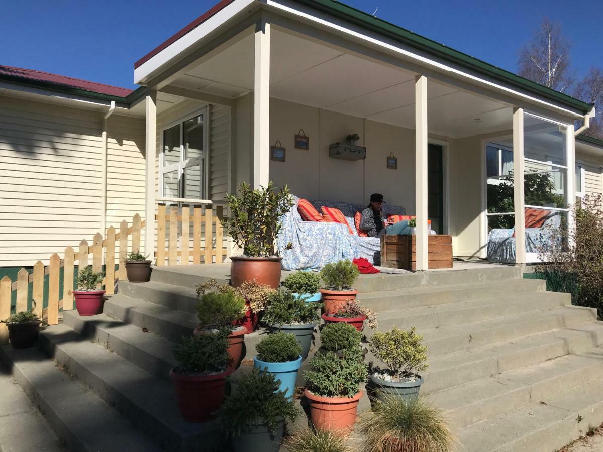 Tailor Made Tekapo Accommodation - Hostel Lake Tekapo Buitenkant foto